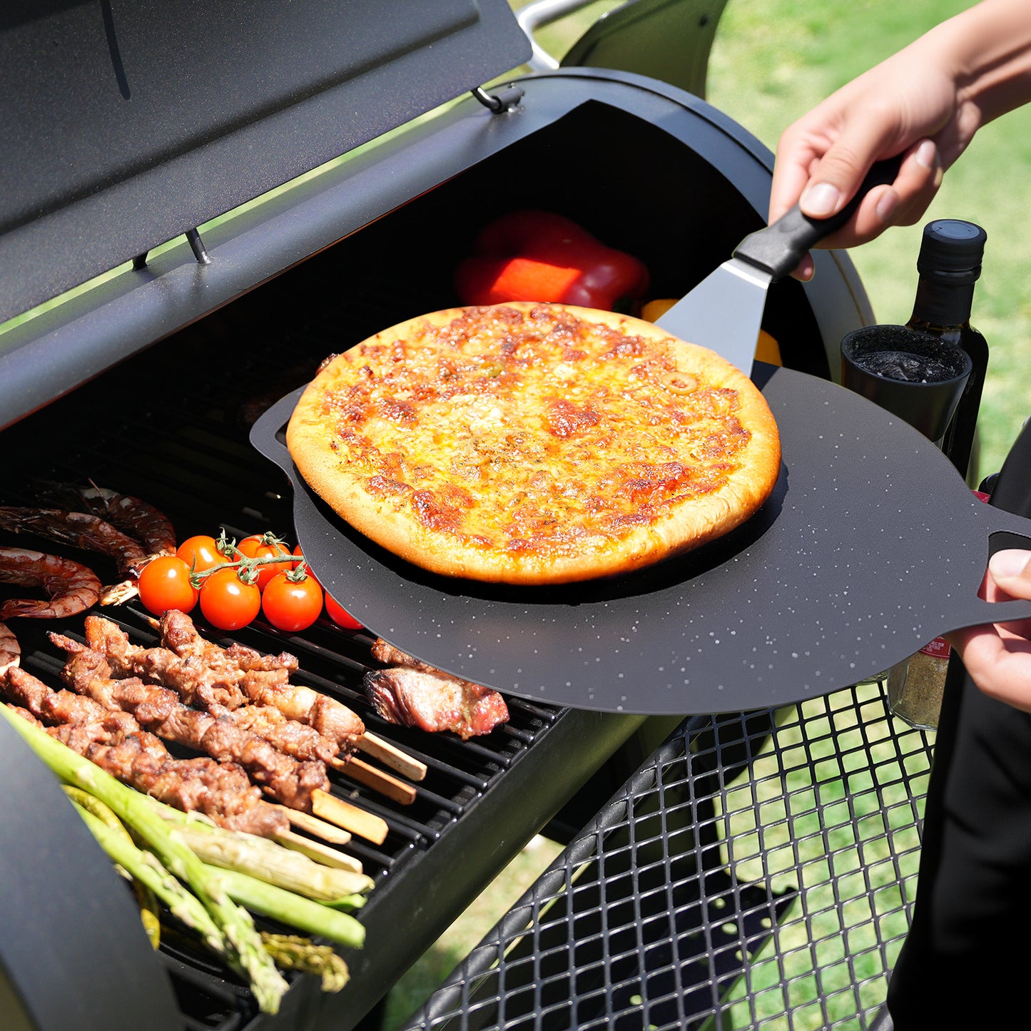 KingChii Charcoal Grill Cooking Pizza and BBQ Food on Outdoor Cooking Grates